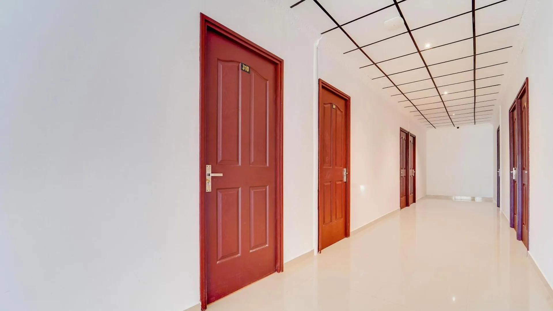 Super Hotel O Vazhakkala Kochi